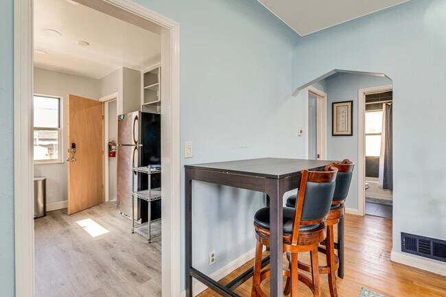 Building Photo - 1187 Emporia St