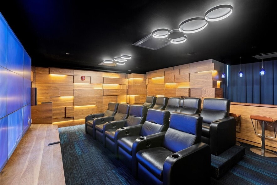 Building Photo - 728 N Morgan St