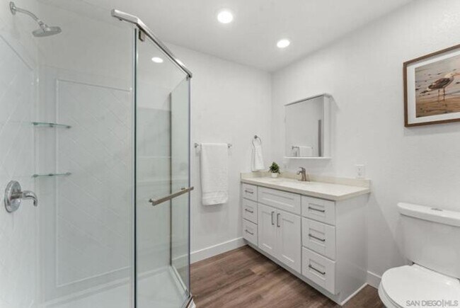 Building Photo - 8420-8424 Dallas St