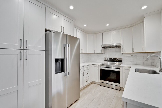 Building Photo - 3 BEDROOM 2 BATH House in Branham-Jarvis Neighborhood