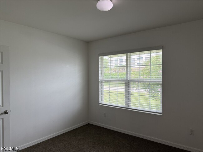 Building Photo - 1741 SW 14th St