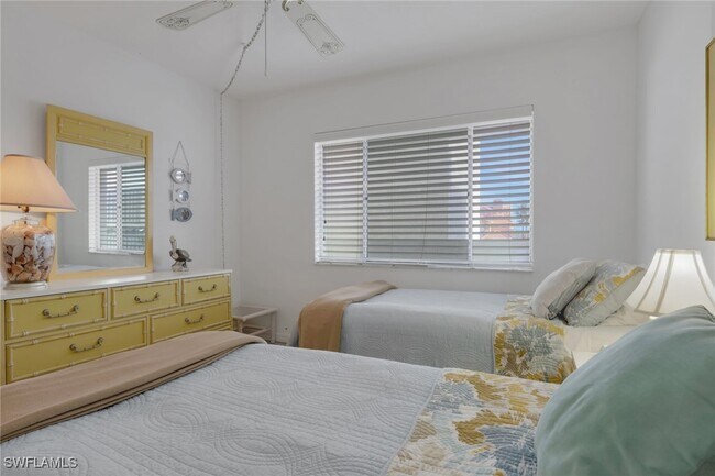 Building Photo - 26340 Hickory Blvd