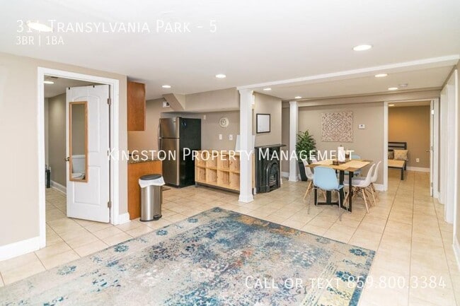 Building Photo - 314 Transylvania Park