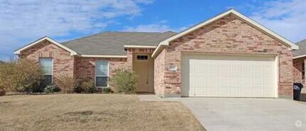 Building Photo - 3613 Chapel Hill Lane