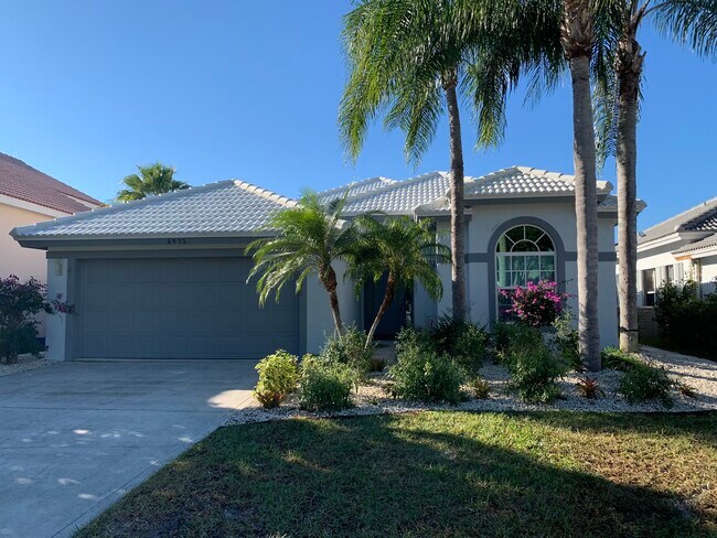 Building Photo - 4972 SE Mariner Village Ln