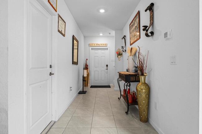 Building Photo - 11164 Middle Strm Dr