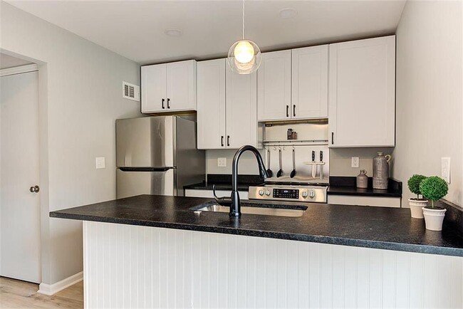 Building Photo - 9923 W 52nd St