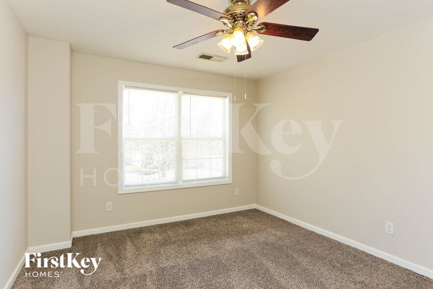 Building Photo - 964 Maple Leaf Dr