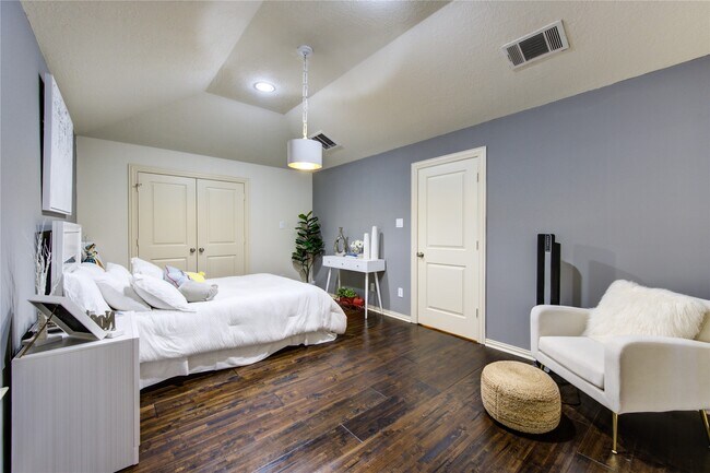 Building Photo - 13431 Preston Cliff Ct