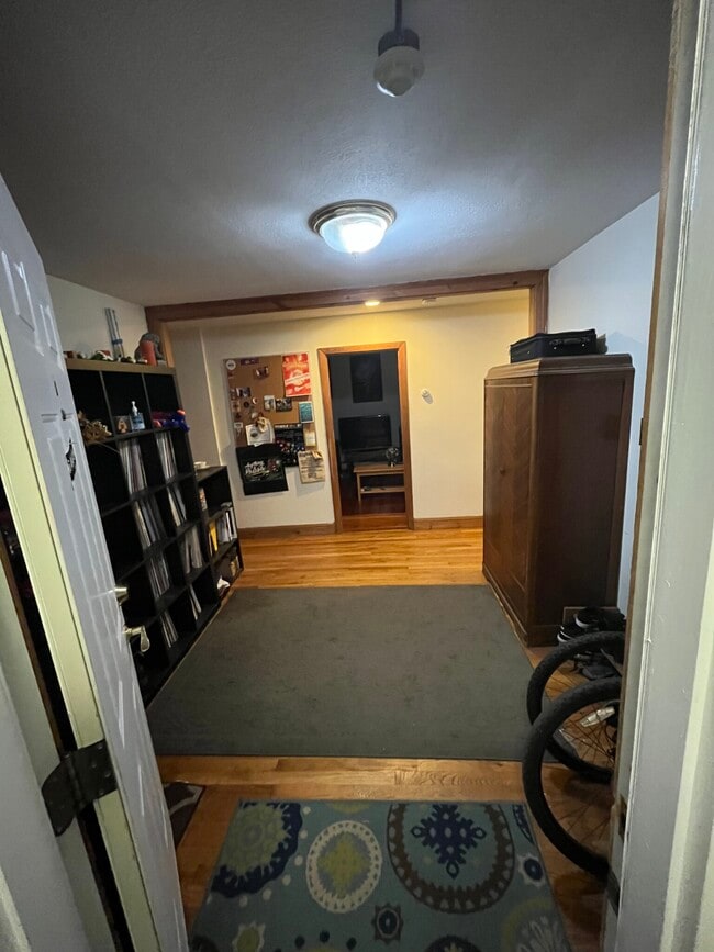 Primary Photo - 2386 Massachusetts Ave