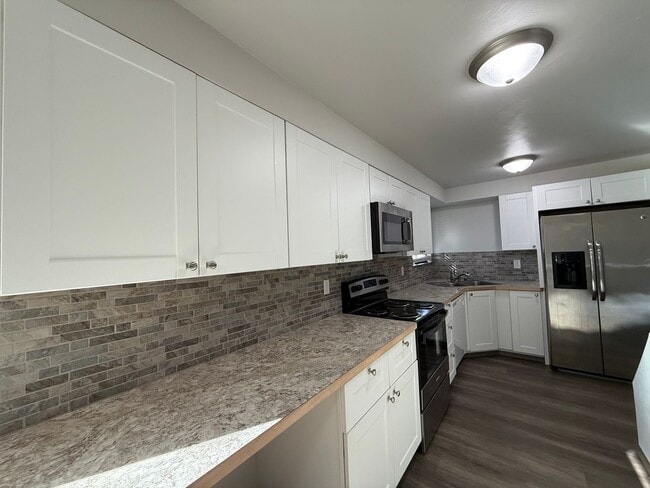 Building Photo - Valley 3 bed 1.5 bath