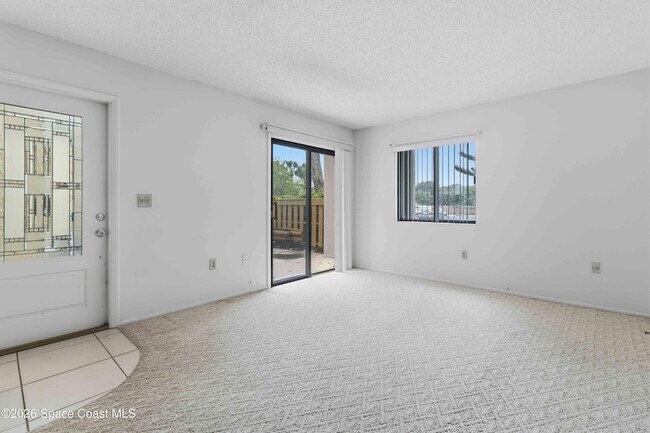 Building Photo - 1020 Abada Ct NE