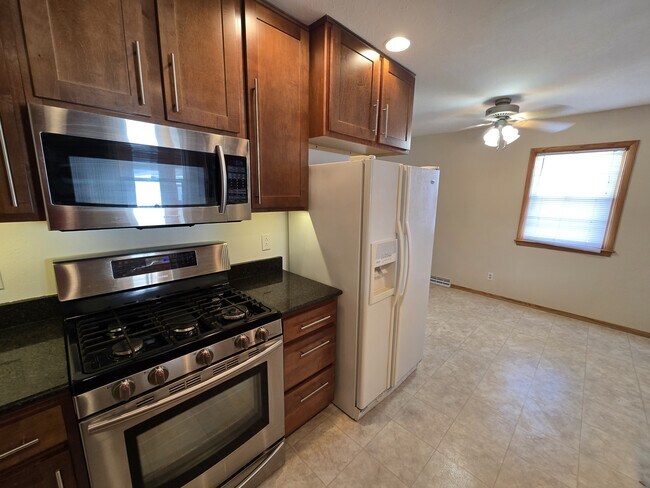 Building Photo - 3502 Veralta Dr
