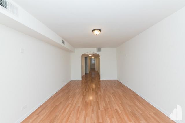 Building Photo - 3 bedroom in Chicago IL 60625