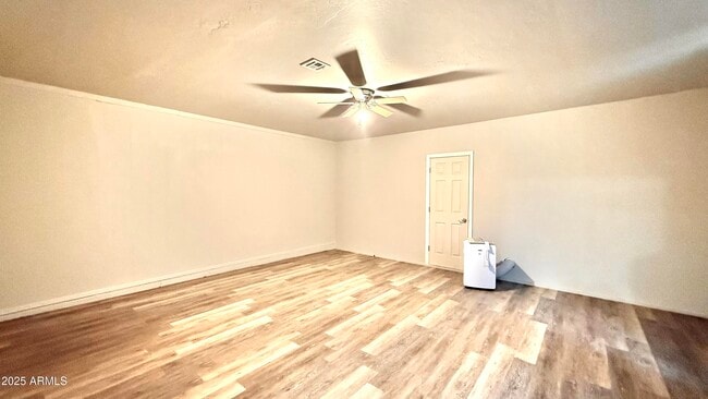 Building Photo - 2502 E Sahuaro Dr