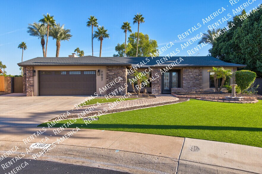 Building Photo - 7007 N Vía De Manana