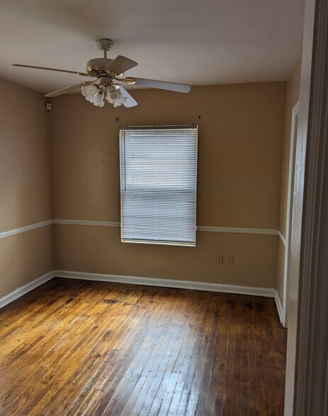 bedroom - 1708 12th Ave