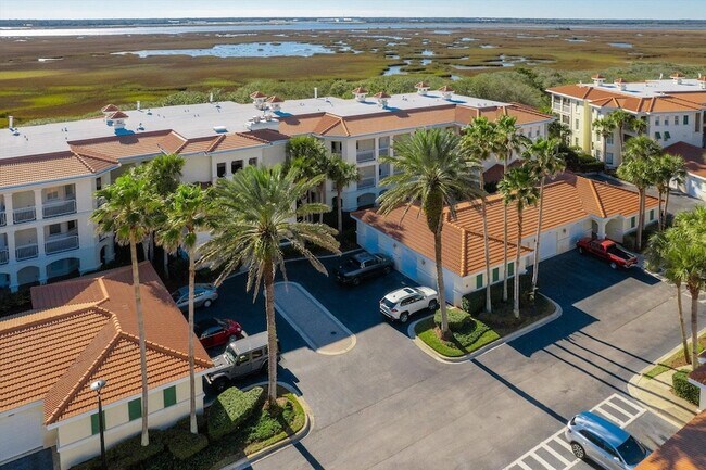 Building Photo - 215 S Ocean Grande Dr