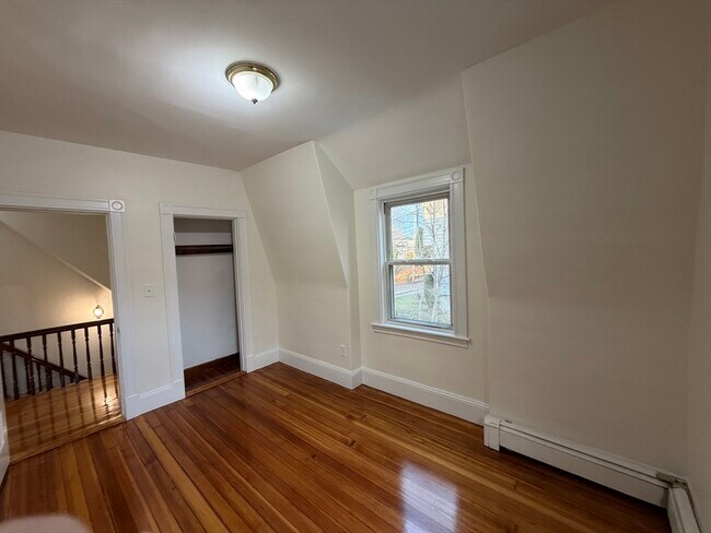 Building Photo - 55 Scammell St