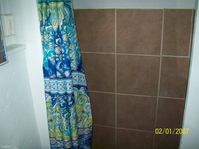 Building Photo - Studio, 1 bath  - 10100 S. Saginaw rd temp-ho