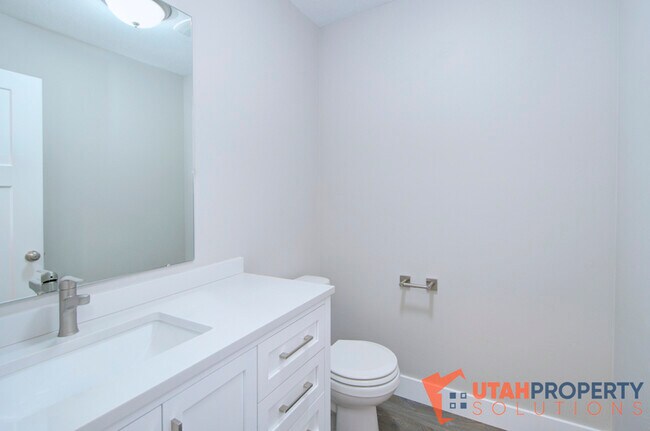 Building Photo - 12272 S Macdill Ct