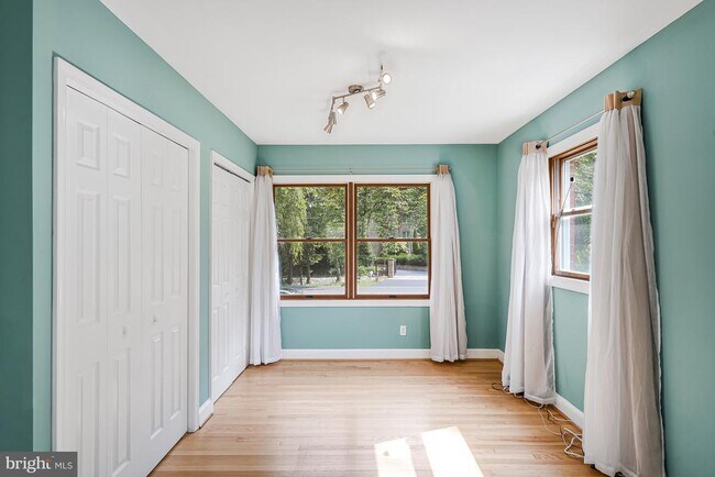 Building Photo - 6513 Old Dominion Dr