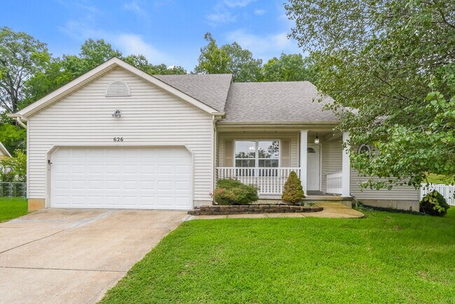 Building Photo - 626 N Friedberg Dr