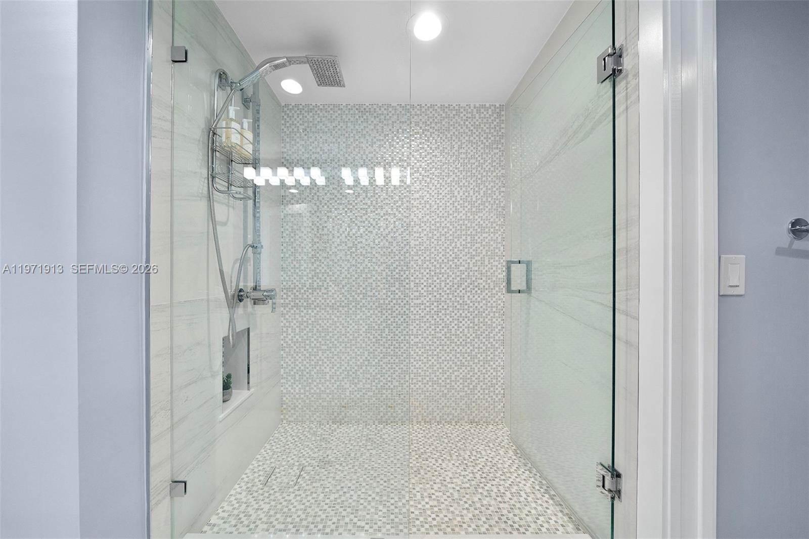 Building Photo - 226 Ocean Dr