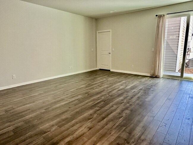 Building Photo - Cypress Ridge Townhome!