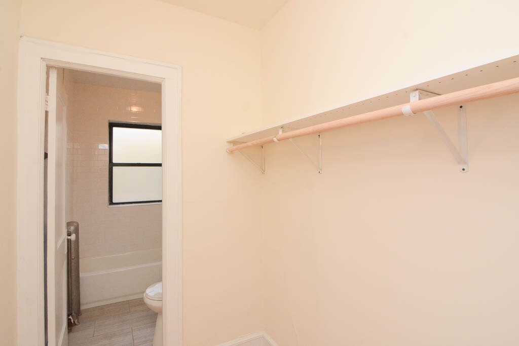 Building Photo - 2332.5 N Spaulding Ave