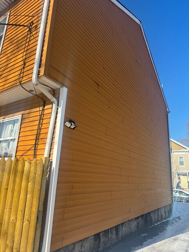 Building Photo - 33-37 Grant St