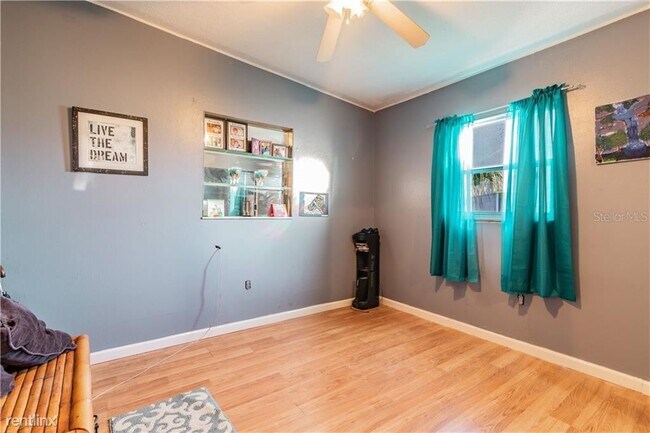 Building Photo - 4 br, 2 bath House - 3014 9th Avenue Dr E