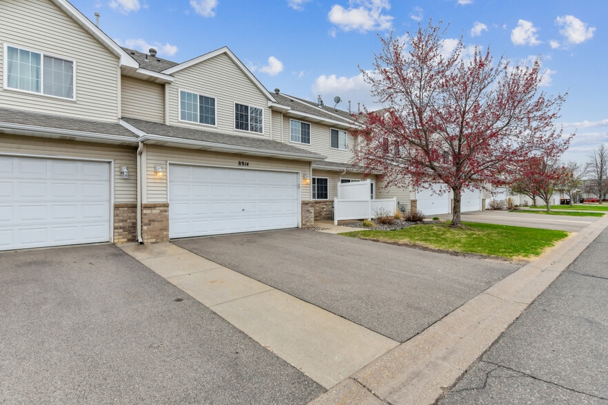 Building Photo - 8914 92nd St S