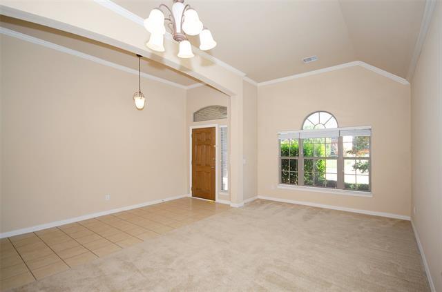 Building Photo - 907 Mustang Ridge Dr