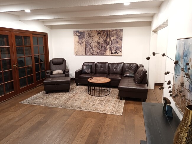 Building Photo - 359 Heather Heights Ct