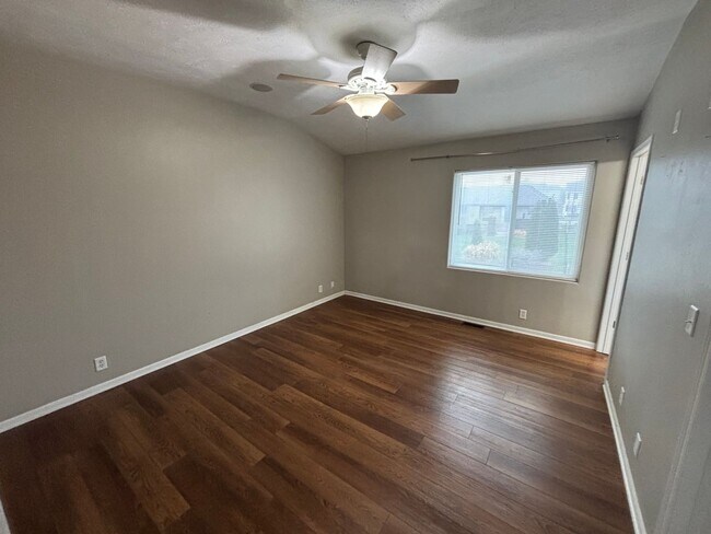 Building Photo - 6206 N 149th St