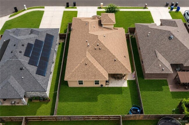 Building Photo - 27 Fuerte Ave