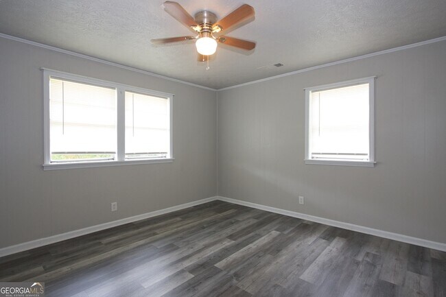 Building Photo - 1312 Cooper Rd