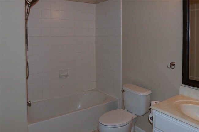 Building Photo - 18611 Peralta Hill Ln