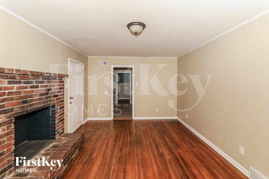 Building Photo - 2915 Falkirk Rd
