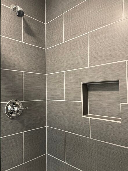 Shower - 3715 7th St W