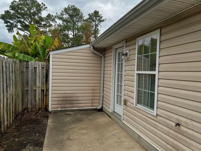 Building Photo - MOVE in Ready near Ft Gordon