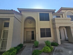 Building Photo - 2 Bedroom/2.5 Bathroom Townhome in Chandler