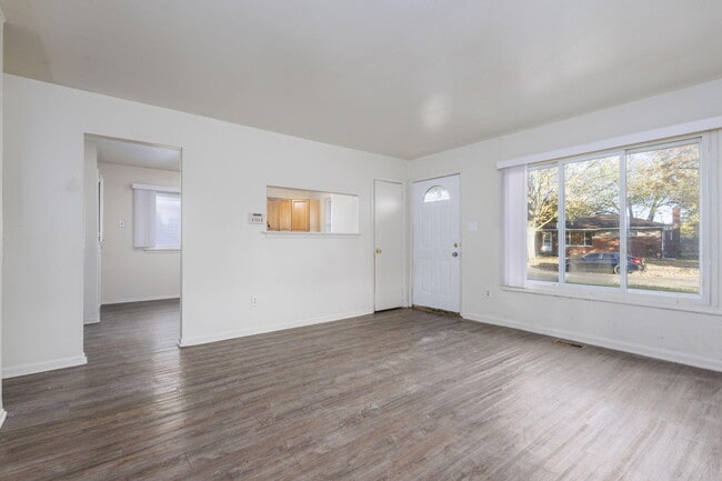 Building Photo - 30061 Hazelwood St