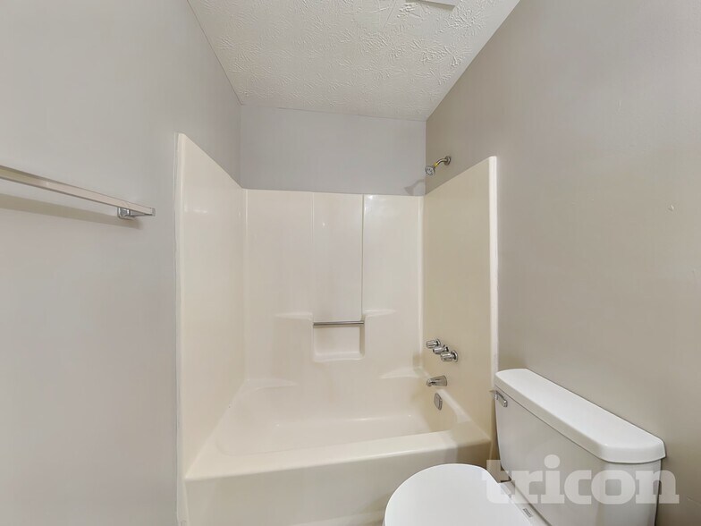 Building Photo - 4621 Cedar Brook Dr SE