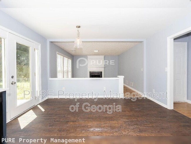 Building Photo - 457 Darter Dr NW
