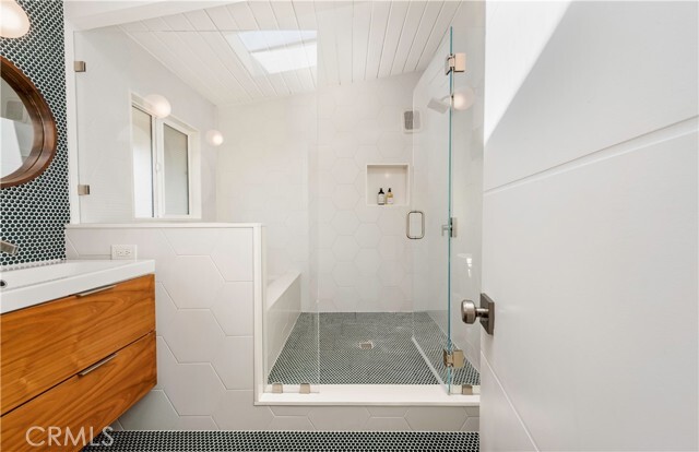 Building Photo - 3269 Karen Ave