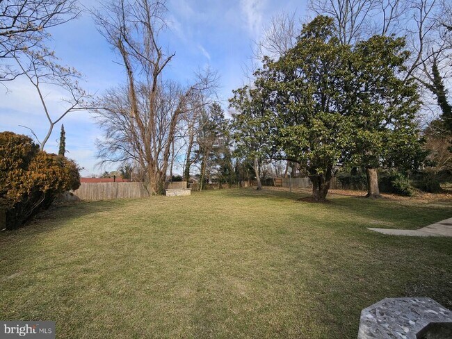 Building Photo - 4904 Shopton Dr