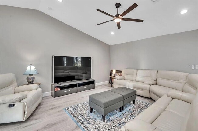 Building Photo - 6193 Cabal Ln