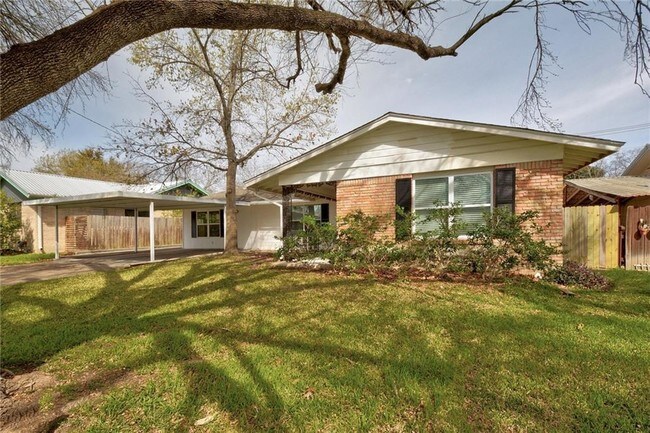 Building Photo - 1510 Northridge Dr